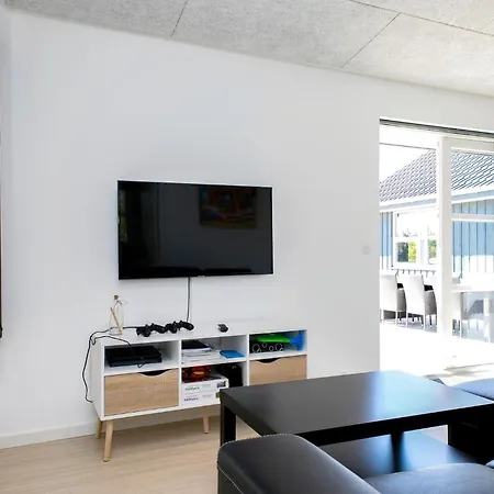 펜션 Awesome In Jerup With Kitchen Bratten Strand