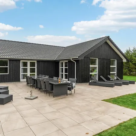 Awesome In Jerup With Kitchen * Bratten Strand